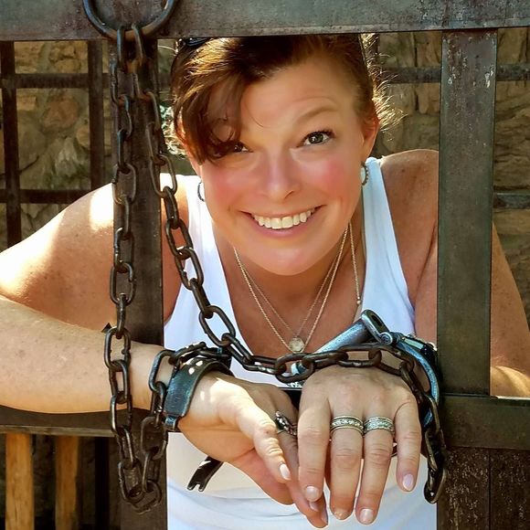 Meet your Posher, Katherine - Picture 1 of 1